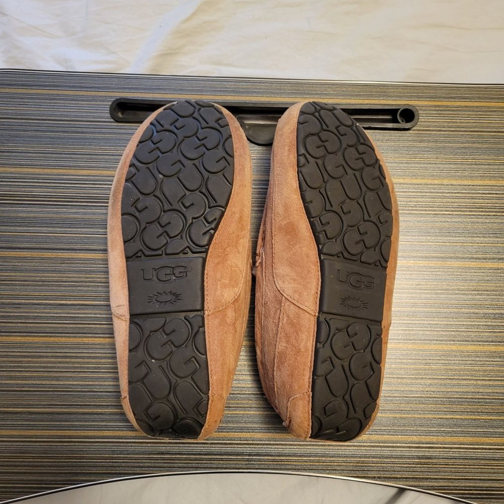 AUTHENTIC UGG SHEEPSKIN SUEDE SLIPPERS 11-WORN ONCE!! - Picture 3 of 8